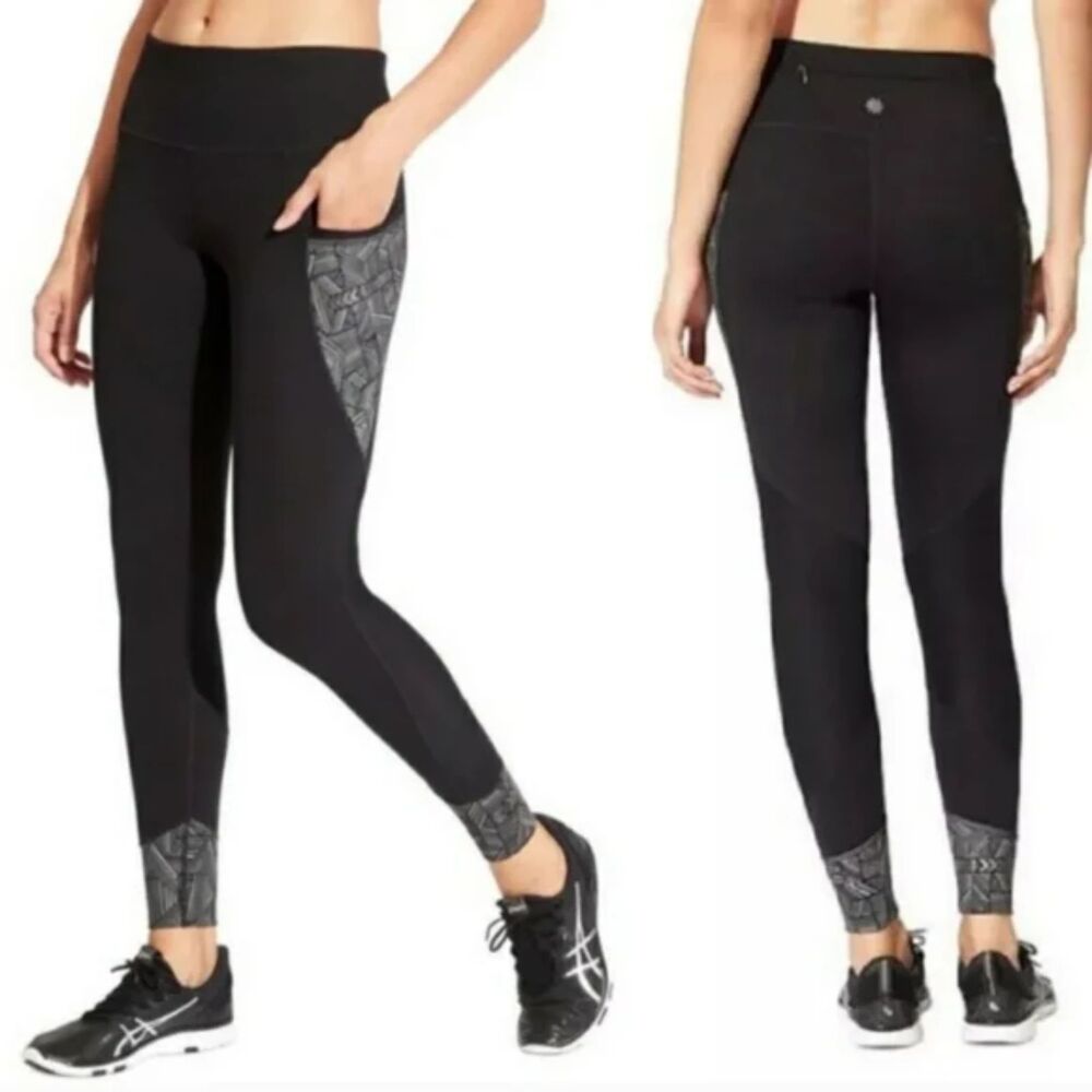Athleta Relay Tight Reflective Size Small Black